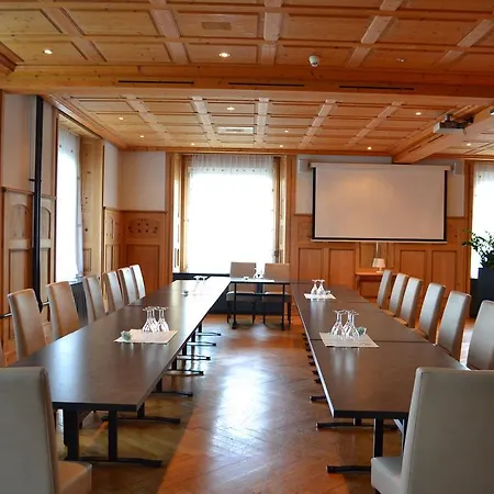 فندق Hotel-restaurant Bellevue 3*