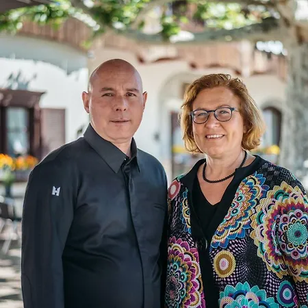 Otel Hotel-restaurant Bellevue 3*